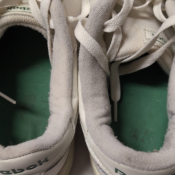 Reebok White and Green Sneakers - Picture 4 of 8